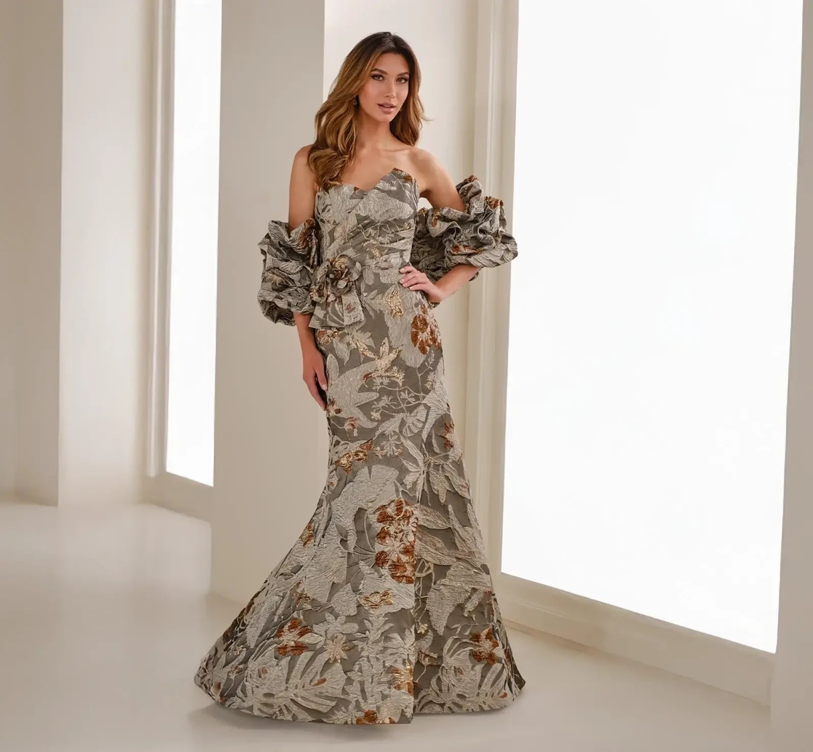 Montage &amp; Ivonne D Trunk Show