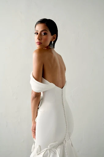 Justin Alexander Signature Tilerina #4 thumbnail